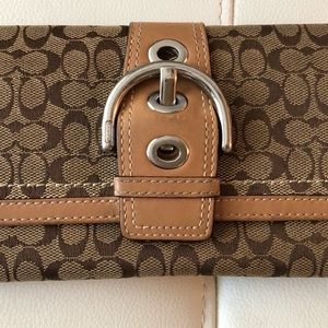 Coach Soho Mini Signature Leather Wallet Clutch
